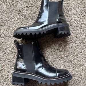 See By Chloe Black Patent Heeled Chelsea Boot Size US 8 / EU 39